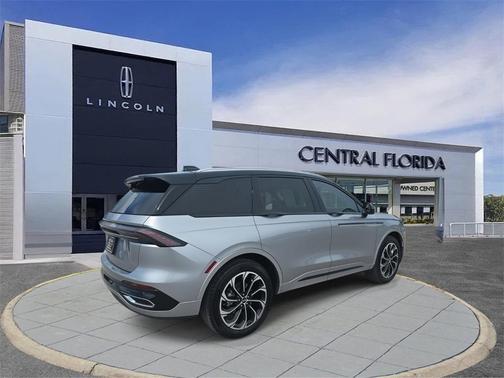 2025 Lincoln Nautilus Reserve