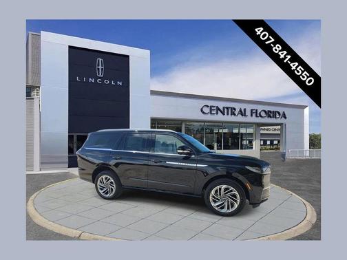 Infinite Black Metallic Clearcoat 2026 Lincoln Navigator Reserve