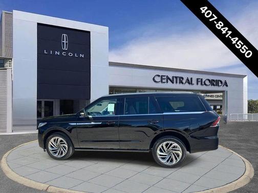 Infinite Black Metallic Clearcoat 2026 Lincoln Navigator Reserve