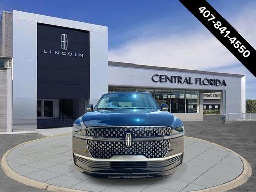 Infinite Black Metallic Clearcoat 2026 Lincoln Navigator Reserve