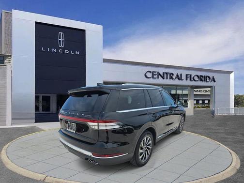 2025 Lincoln Aviator Premiere