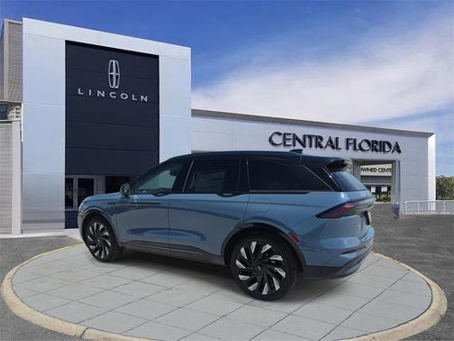 2025 Lincoln Nautilus Reserve