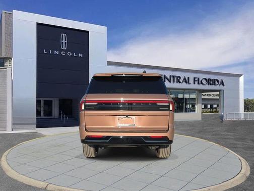 2025 Lincoln Navigator Black Label