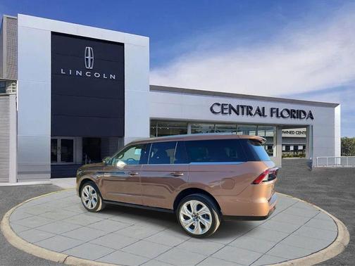 2025 Lincoln Navigator Black Label