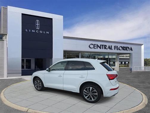 2023 Audi Q5 45 S line Premium Plus