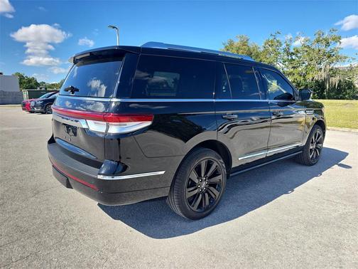 2024 Lincoln Navigator Reserve