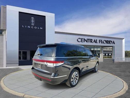 2024 Lincoln Navigator Reserve