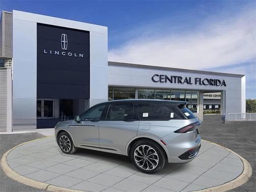 2025 Lincoln Nautilus Reserve