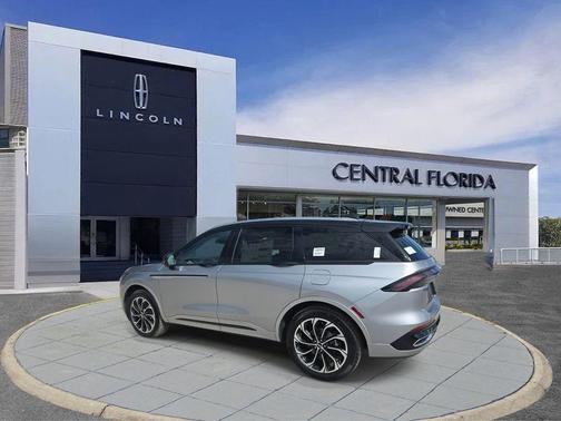 2025 Lincoln Nautilus Reserve