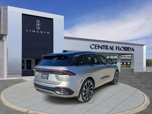 2024 Lincoln Nautilus Black Label