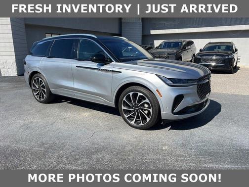 2024 Lincoln Nautilus Black Label