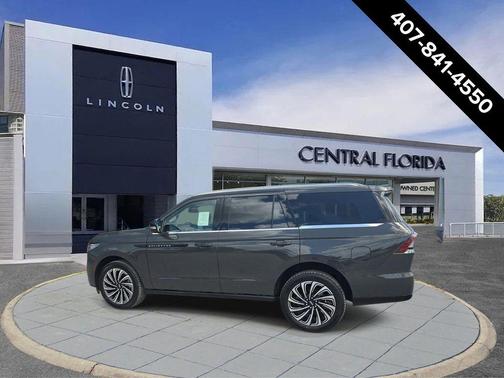 Chroma Caviar Dark Gray Metallic Clearcoat 2026 Lincoln Navigator Black Label