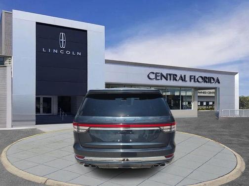 Flight Blue Metallic Clearcoat 2022 Lincoln Aviator Black Label AWD