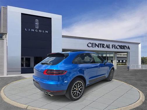 2017 Porsche Macan S