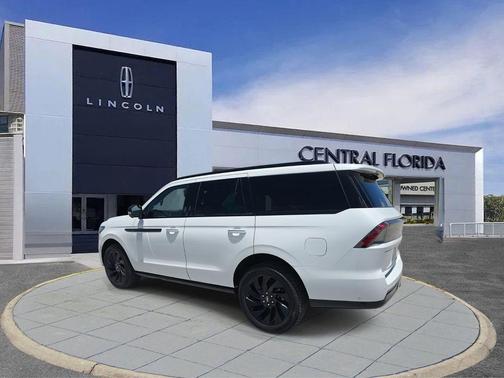 2025 Lincoln Navigator Reserve