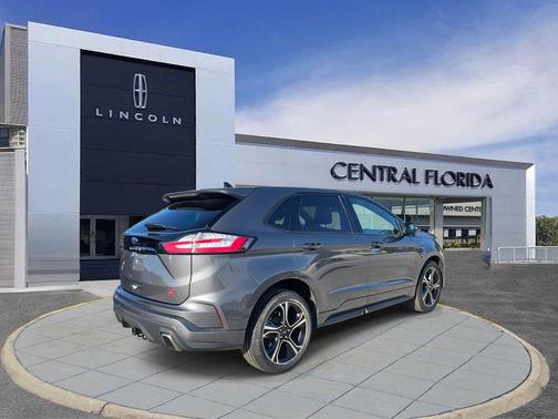 2023 Ford Edge ST