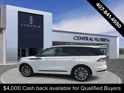 Pristine White Metallic Tri-Coat 2026 Lincoln Aviator Premiere