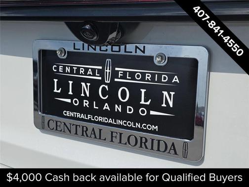 Pristine White Metallic Tri-Coat 2026 Lincoln Aviator Premiere