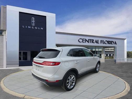 2019 Lincoln MKC Select