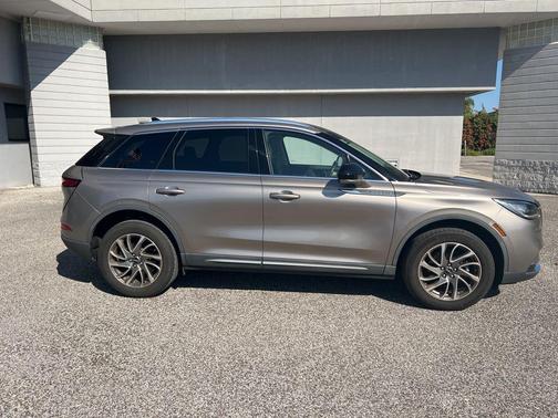 2021 Lincoln Corsair Standard