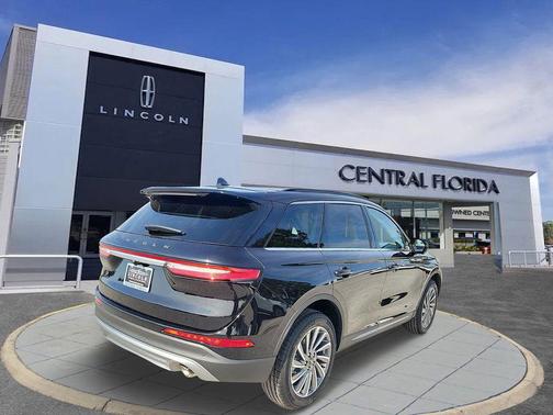 2025 Lincoln Corsair Reserve