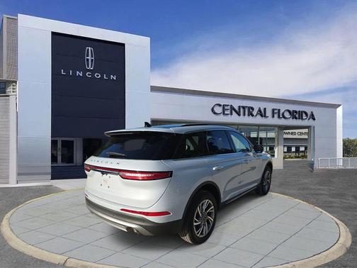 2025 Lincoln Corsair Premiere