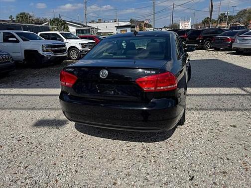 2012 Volkswagen Passat Base