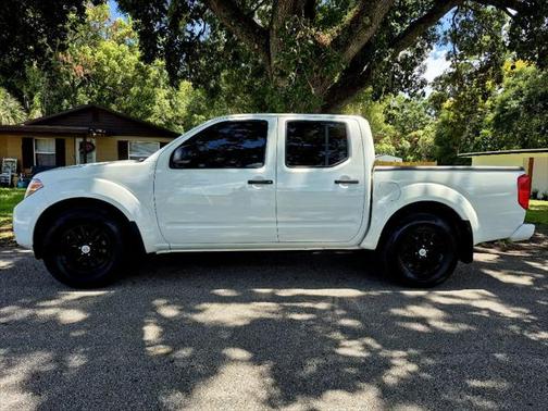 2017 Nissan Frontier SV