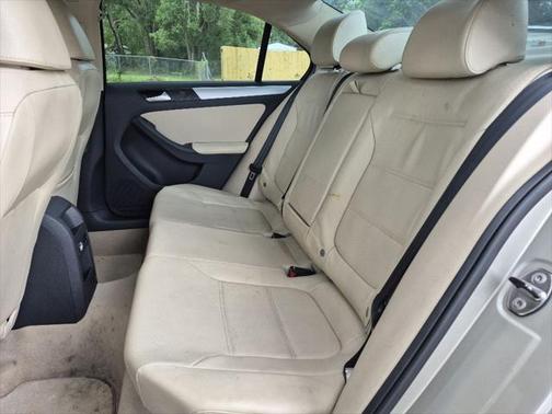 2014 Volkswagen Jetta Auto SE w/Connectivity