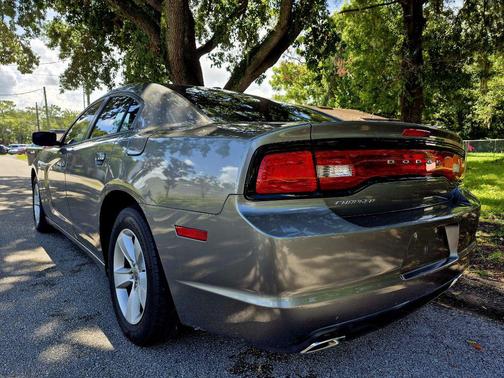 2012 Dodge Charger SE