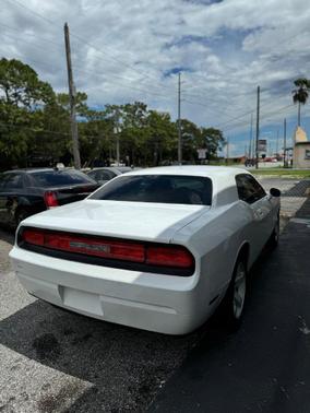 2013 Dodge Challenger SXT