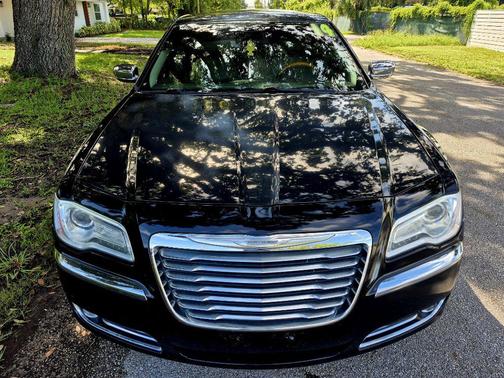 2014 Chrysler 300 S