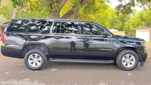 2017 Chevrolet Suburban LT