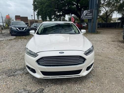 2016 Ford Fusion Hybrid SE