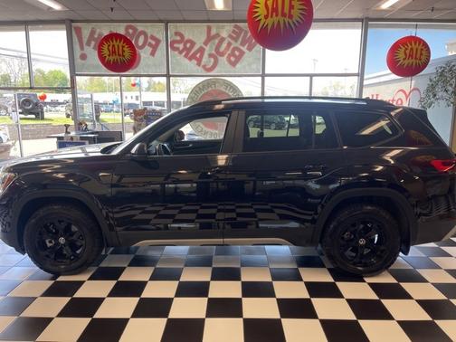 2024 Volkswagen Atlas 2.0T Peak Edition SE w/Technology
