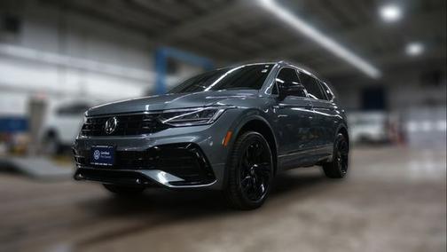 2023 Volkswagen Tiguan 2.0T SE R-Line Black