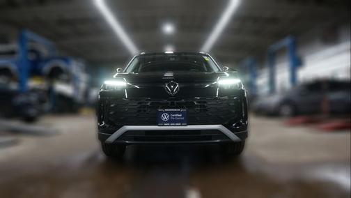 2025 Volkswagen Tiguan 2.0T SE