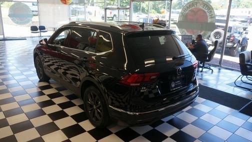 2022 Volkswagen Tiguan 2.0T SE