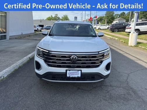 Opal White Pearl Effect 2024 Volkswagen Atlas 2.0T SEL