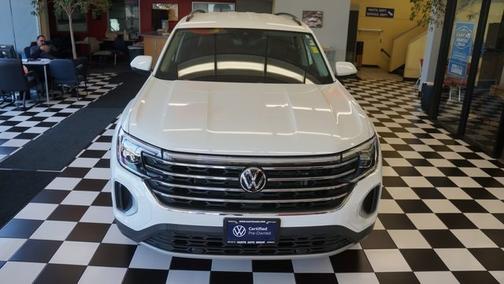 2025 Volkswagen Atlas 2.0T SE