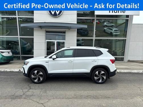 Pure White 2024 Volkswagen Taos 1.5T SE