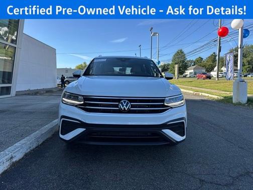 Pure White 2024 Volkswagen Tiguan 2.0T SE