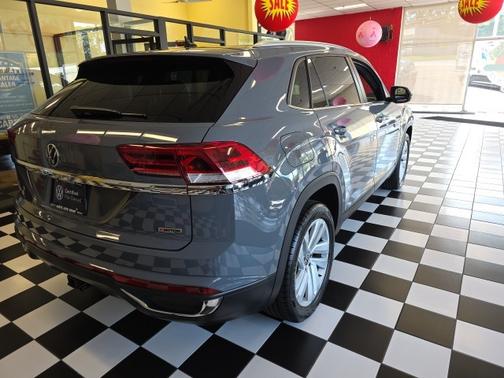 2022 Volkswagen Atlas Cross Sport 3.6 V6 SE w/ Technology