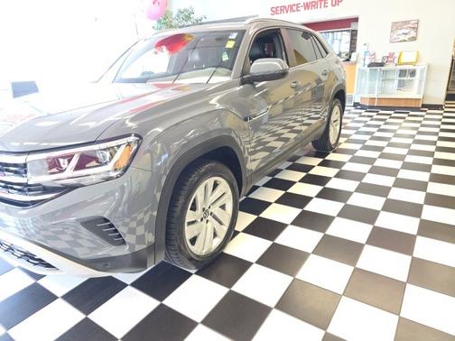 2022 Volkswagen Atlas Cross Sport 3.6 V6 SE w/ Technology