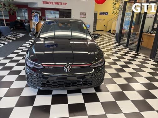 2024 Volkswagen Golf GTI 2.0T SE