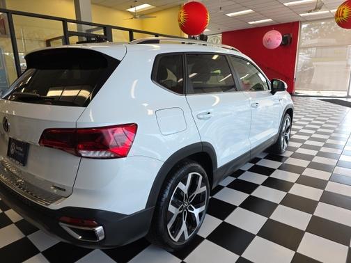 2023 Volkswagen Taos 1.5T SEL