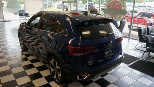 2022 Volkswagen Taos 1.5T SEL