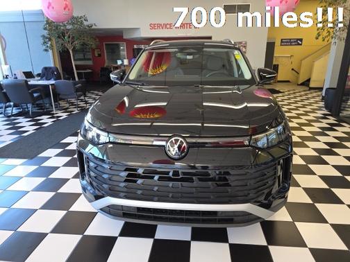 2025 Volkswagen Tiguan 2.0T SE