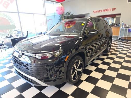 2025 Volkswagen Tiguan 2.0T SE