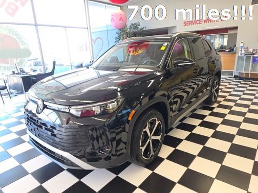 2025 Volkswagen Tiguan 2.0T SE